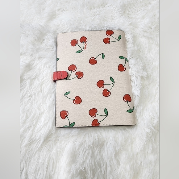 Coach Notebook - Picture 4 of 10